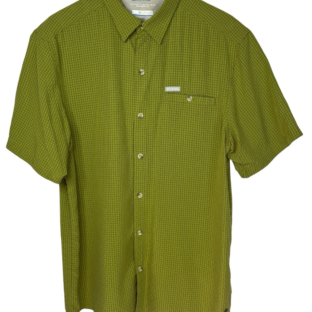 Columbia Men's Omni-Shade Short‎ Sleeve Button Up Performance Fishing Shirt
